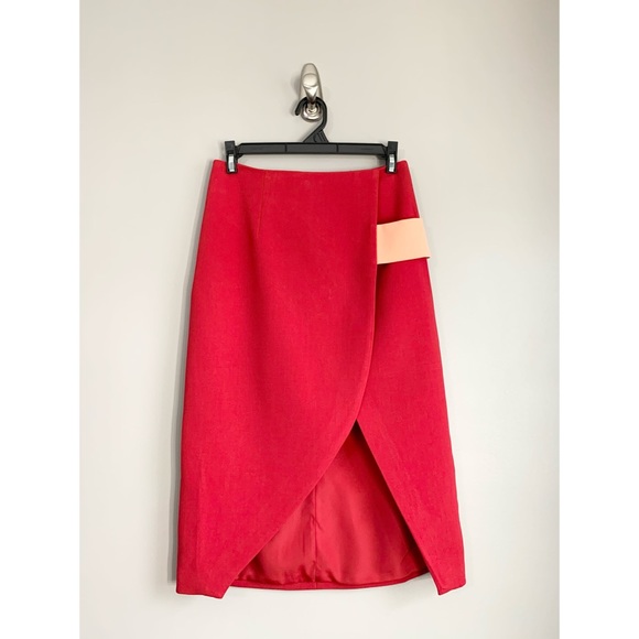 Finders Keepers Boardwalks Skirt in Tango & Peach - Picture 11 of 12